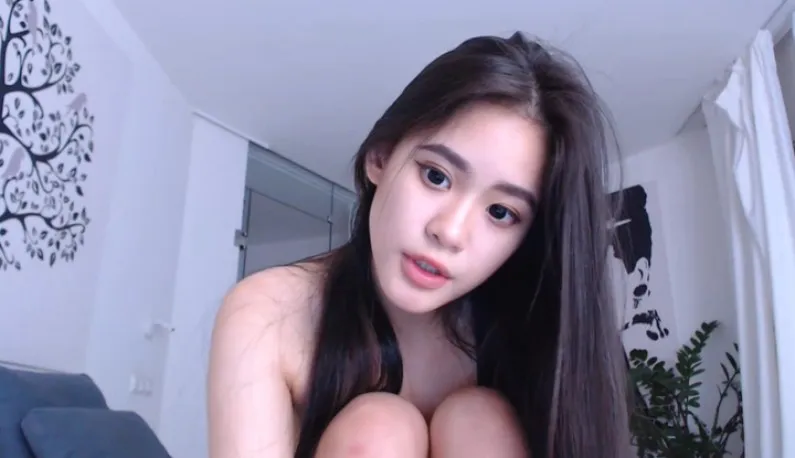 (European/US) Li Chang Show ~ I'm in a Good Mood Today ~~ Showing You All My Pussy ~ 0221-3