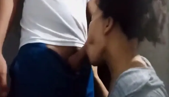 Naglandian na naman si Ate at ang aming kapitbahay