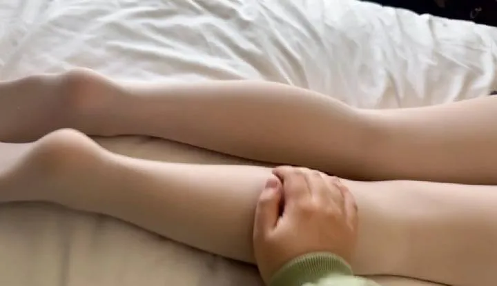Sharing with you the legs from every time I got footjobbed and came.