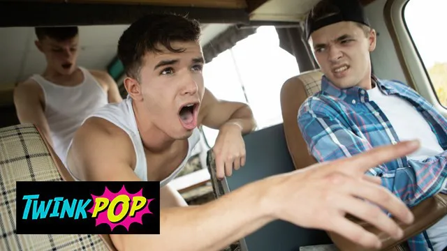 TWINKPOP - Maverick Sun Fait Un Tour Sur La Grosse Bite De Jake Preston Et Jake Le Martèle Jusqu'à Ce Qu'il Orgasme