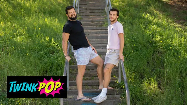 TWINKPOP - Griffin thích kéo dãn hậu môn của bạn trai cơ bắp thuận tình Brysen