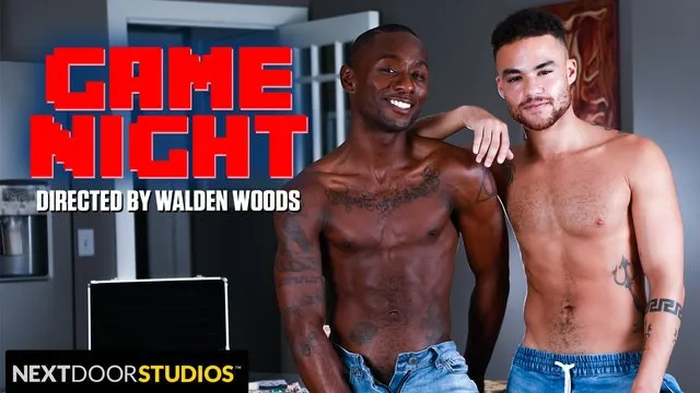 游戏之夜变成了两位黑美人接受BBC肛交 - NextDoorStudios