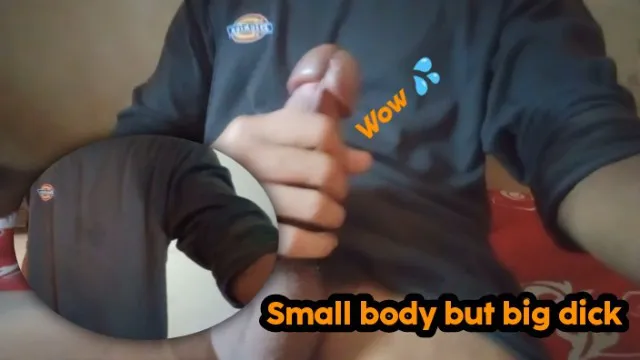 Thân hình nhỏ, nhưng dương vật lớn rất linh hoạt 💦🤤