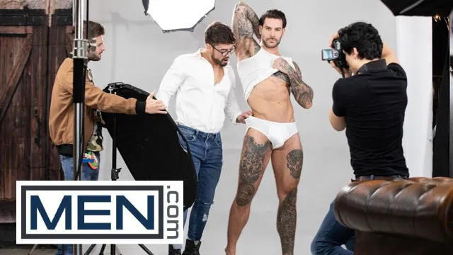 男士 - Dann Grey 观看 Papi Kocic 拍摄照片摆造型，并好奇他的鸡巴会是什么感觉