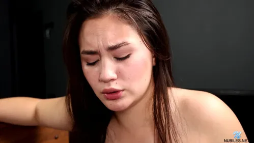 นูไบล์ส อเมเลีย ออสต์ เฮลล์ ไรเซอร์