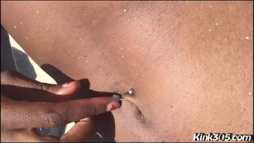 Kink305 Simone Styles Beach Belly Button