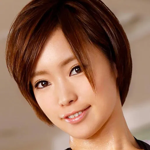 Maeda Akari