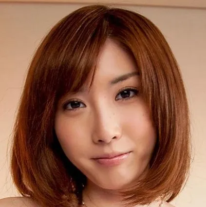 Akane Yui