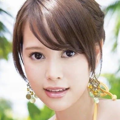 山下茜