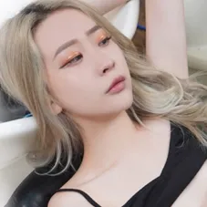 Chen Yi Xuan