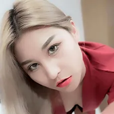 Han Siao Ya