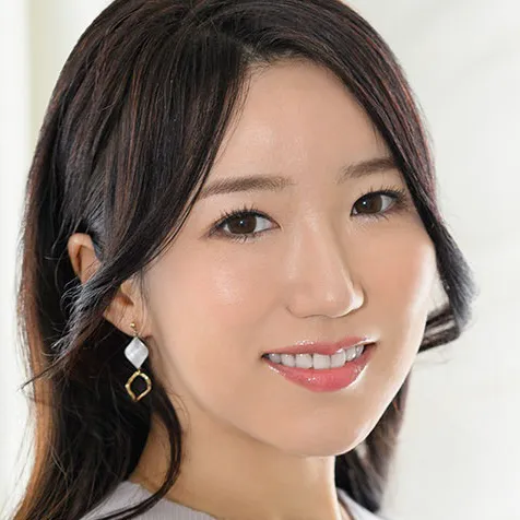 蓝泽汐里