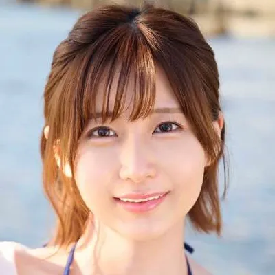 Yui Hina