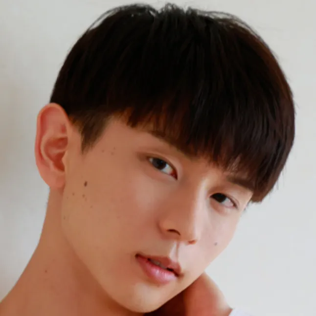木崎凪