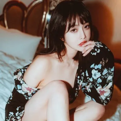 Una
